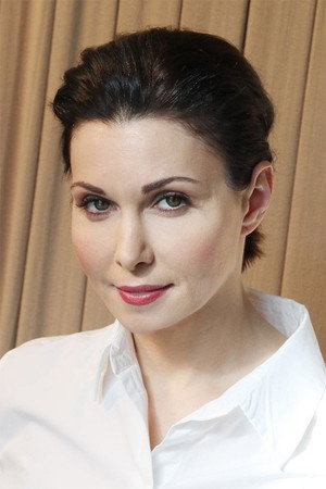 Aleksandra Ursulyak in The Good Man from Szechuan