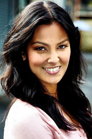 Maia Thomas in Noise