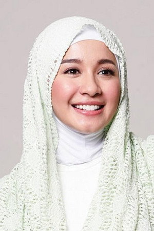 Laudya Cynthia Bella in Aisyah: Biarkan Kami Bersaudara