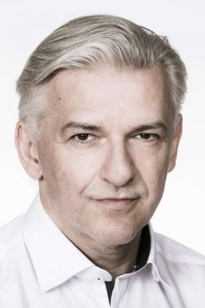 Róbert Alföldi in Kire ütött ez a gyerek?