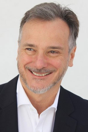 Julio Pereira in Natalia de 8 a 9