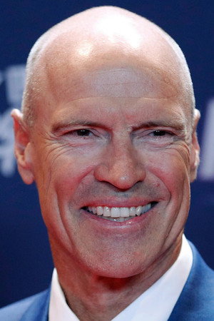 Mark Messier in Slap Shot 3  The Junior League