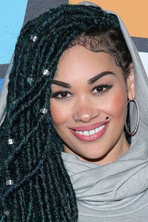 Keke Wyatt in Light Girls