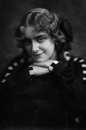 Lotte Neumann in Arthur Imhoff