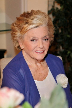 Marisa Porcel in Cousin Angelica