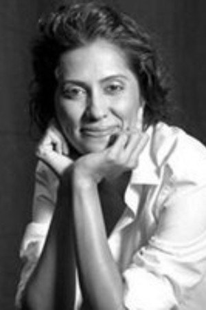 Malaika Shenoy in Offshore