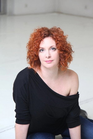 Nina Violić in Fine Dead Girls