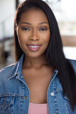 Ashley S. Evans in La Vie Magnifique De Charlie