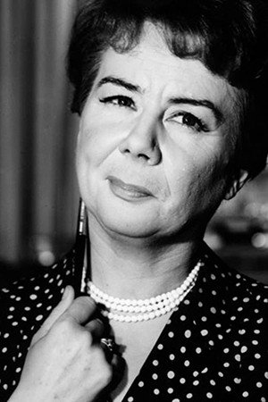 Irena Orska in The Hourglass Sanatorium