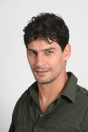 Adrián Mas in Check Mate