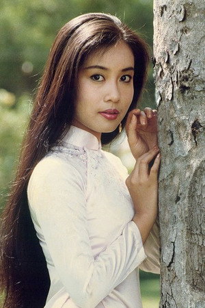 Tuyết Ngân in Cyclo