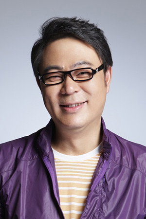 Gao Yalin in A Little Red Flower