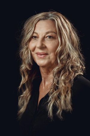 Maureen Shillington in Paradise Falls: A Christmas Story