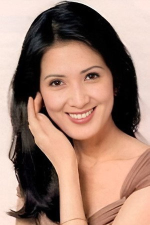 Ayumi Ishida in The Tale of Genji