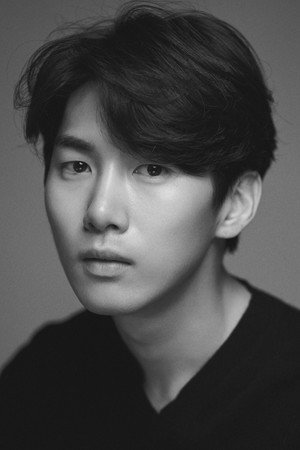 Lee Jae-joon in Night Flight