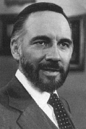 Aarón Hernán in Revoltoso