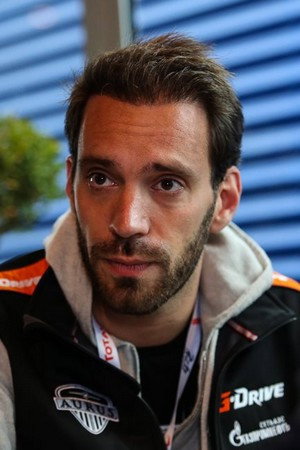 Jean-Éric Vergne in Rétro F1 2014 : Étoiles filantes