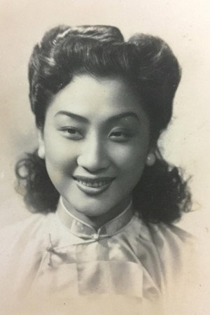 Chou Man-Hua in Dr. Li and the Mummy