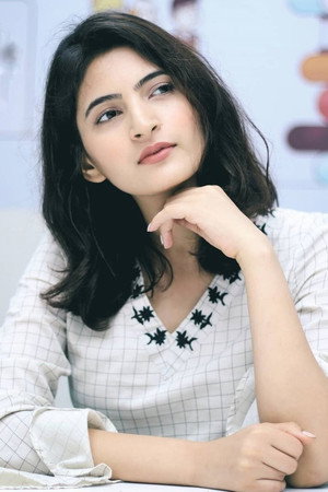 Shivani Raghuvanshi in Raat Akeli Hai