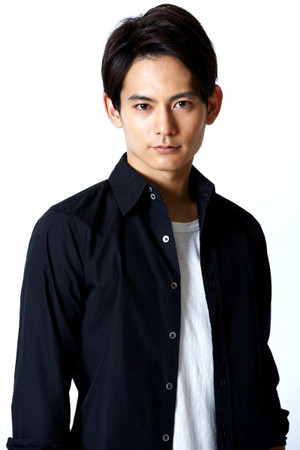 Tetsuji Sakakibara in Uchu Sentai Kyuranger The Movie: The Geth Indaver Strikes Back!