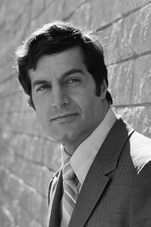 Peter Lupus in Giant of the Evil Island