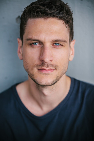 Steen Raskopoulos in Twisted