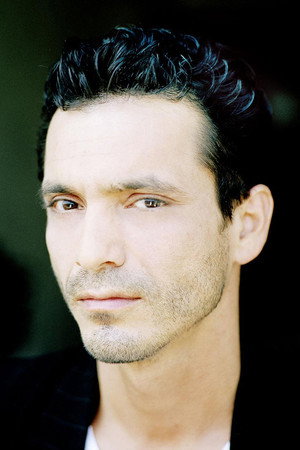 Murat Yılmaz in Out of Reach