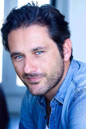 Sébastien Almar in Les homos préfèrent les blondes