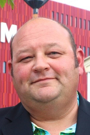 Edo Brunner in Plop and the Penguin