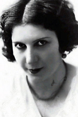 Olga Casares Pearson in Manuelita Rosas