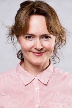 Luisa Prosser in Cough