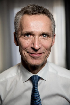 Jens Stoltenberg in Utøya - aldrig glömma, aldrig tiga