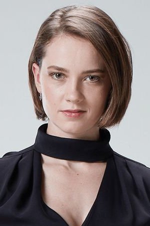 Ece Çeşmioğlu in The Resistance