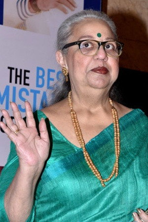 Honey Irani in Seeta and Geeta