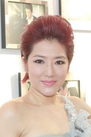 Emily Kwan Bo-Wai in Futago