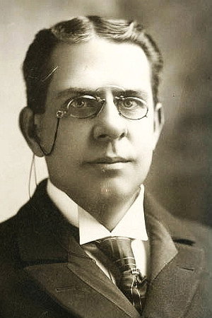 Frank Readick in House of Mystery