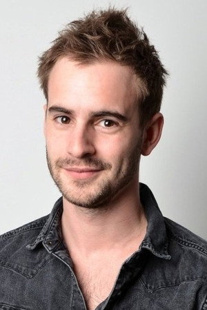Luke Kempner in Lift