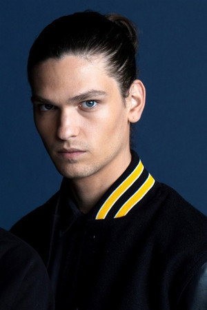 Pablo Cobo in Far from the South