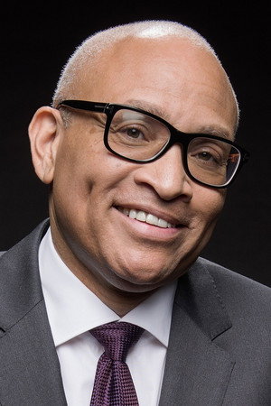 Larry Wilmore in The Ghost Writer