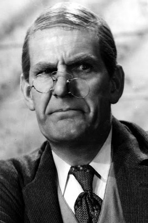 Will Hay in Ask a Policeman