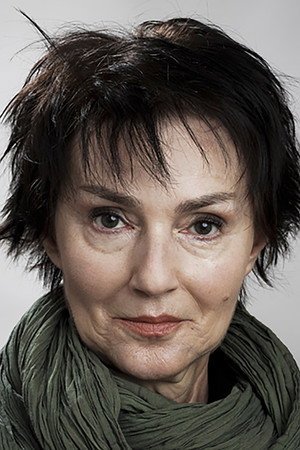Emilia Dobrin in Gathering Clouds