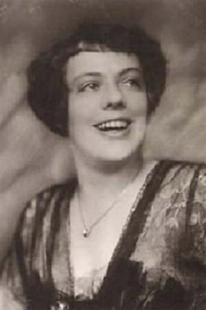 Senta Söneland in The adventure in Tunisia