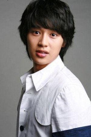 Lee Joong-moon in Running Wild