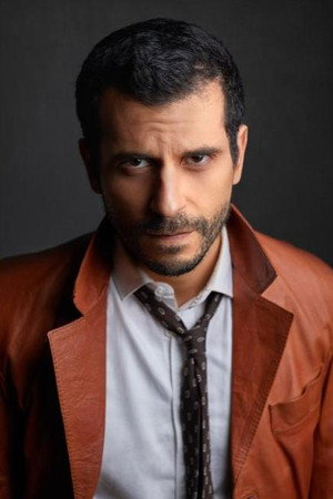 Nick Romano in Caja Rápida.