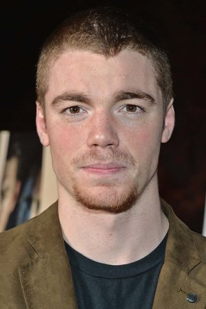 Gabriel Basso in The Strangers