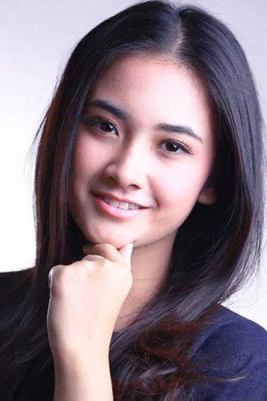 Nadya Arina in Five Friends 2: Mount Klawih