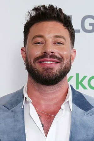 Duncan James in Help