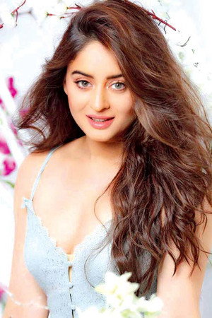 Mahhi Vij in Aparichithan