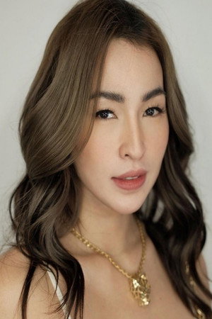 Jelai Andres in Simplicity