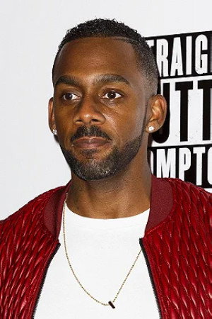 Richard Blackwood in Welcome to Curiosity